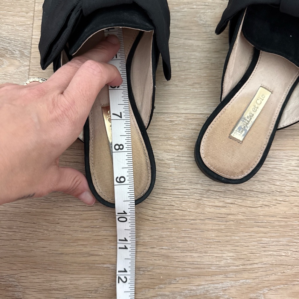 Louise et Cie Pointed Toe Black Bow Mules 5.5M - Picture 6 of 6